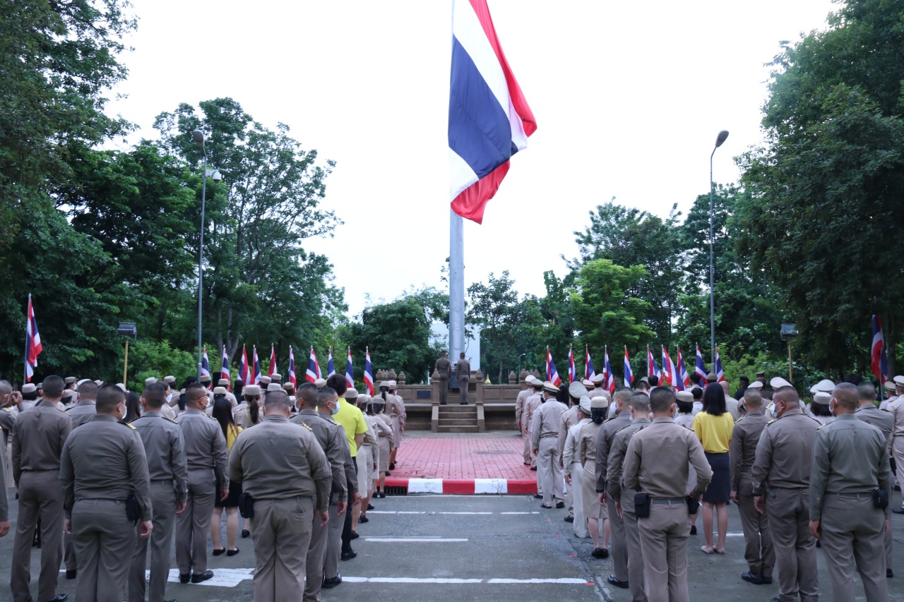 จังหวัดเชียงใหม่ จัดกิจกรรมเชิญธงชาติ และร้องเพลงชาติไทย ภายใต้โครงการรณรงค์ ปลุกจิตสำนึกการร้องเพลงชาติไทย เนื่องในวันพระราชทานธงชาติไทย