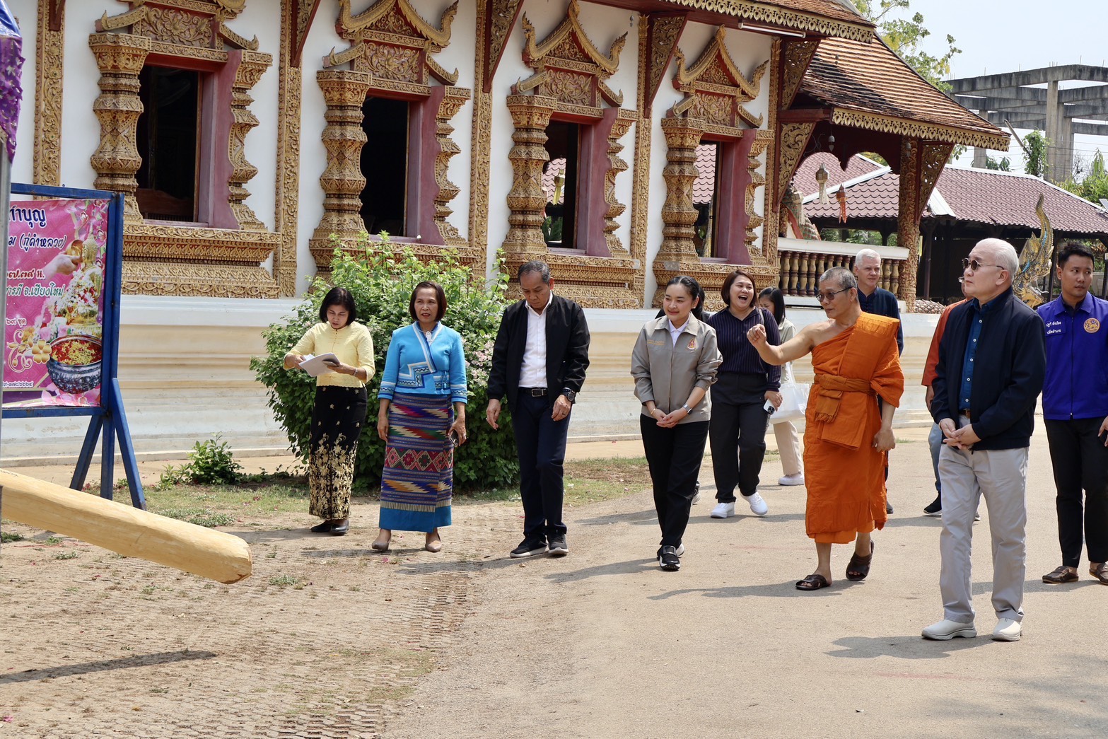 รมว.วฒ.สำรวจความเสียหาย โบราณสถาน หลังแผ่นดินไหว รมว.วฒ.สำรวจความเสียหาย โบราณสถาน หลังแผ่นดินไหว